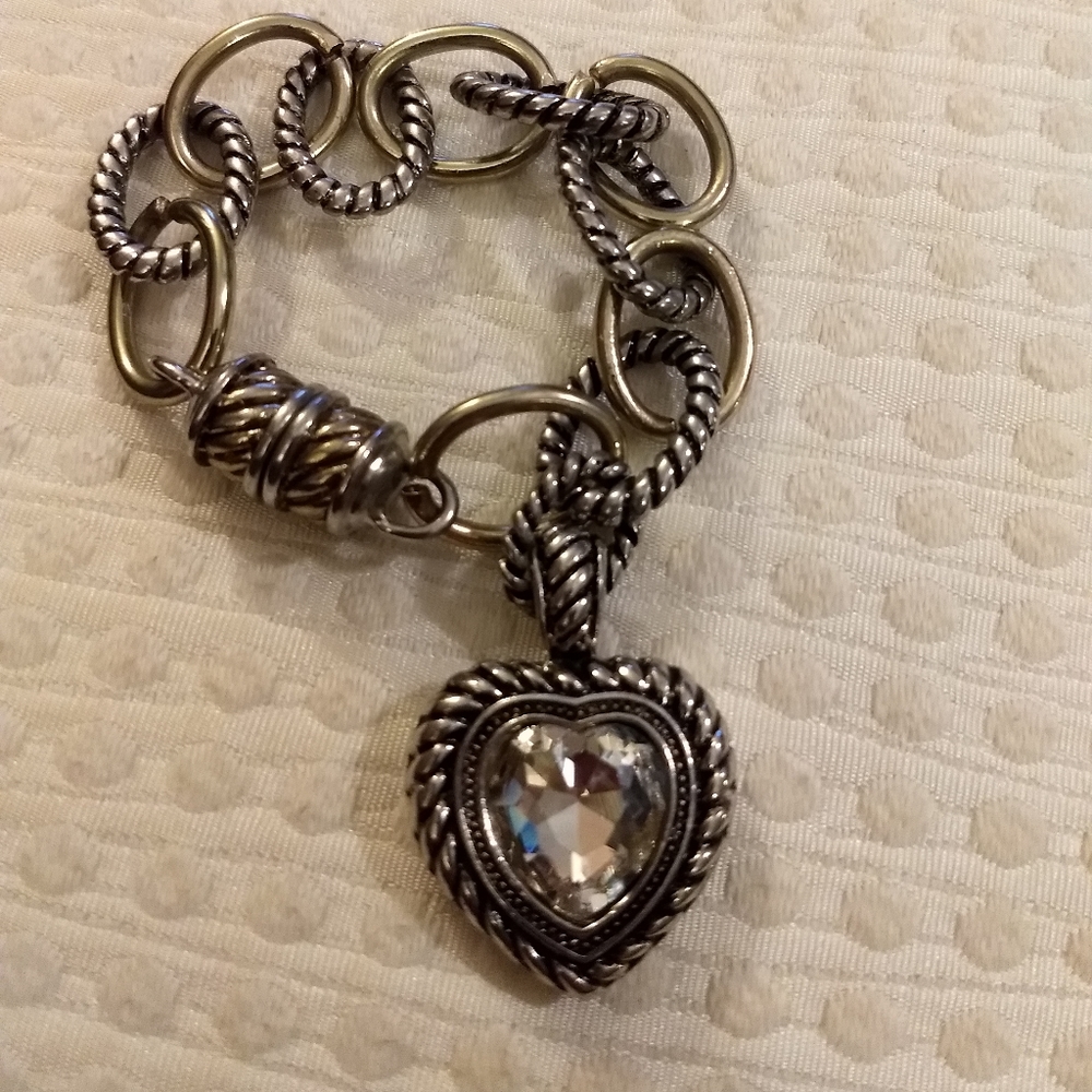 Beautiful Heart Bracelet with Magnetic Clasp